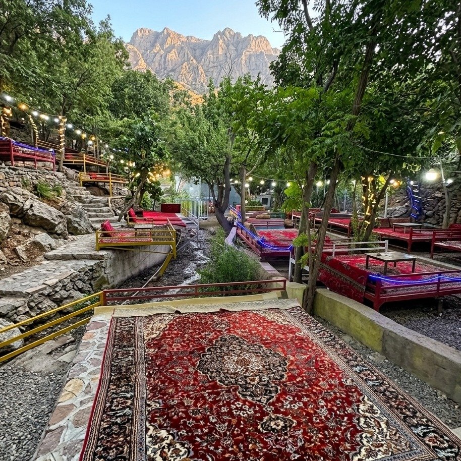 چێشتخانە و کەبابی فێنک