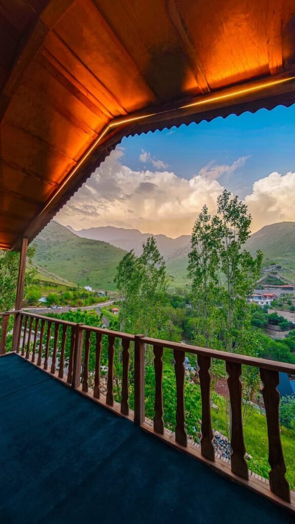 کۆمەڵگەی گەشتیاری ئاوێسەر